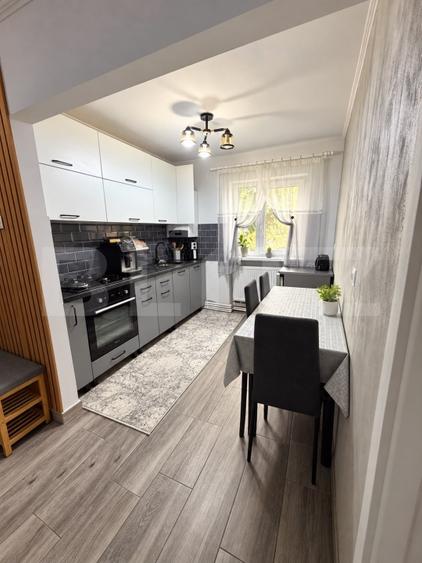 Apartament cu 2 camere semidecomandat, mobilat în Zamfirescu