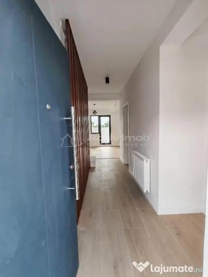 Casă cu 4 camere cu Teren 225 Mp în Prelungirea Ghencea