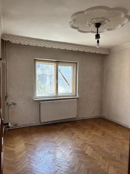 Apartament cu 2 camere decomandat în Burdujeni