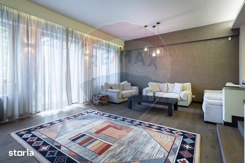 Casă cu 6 camere cu Teren 460 Mp în Dămăroaia
