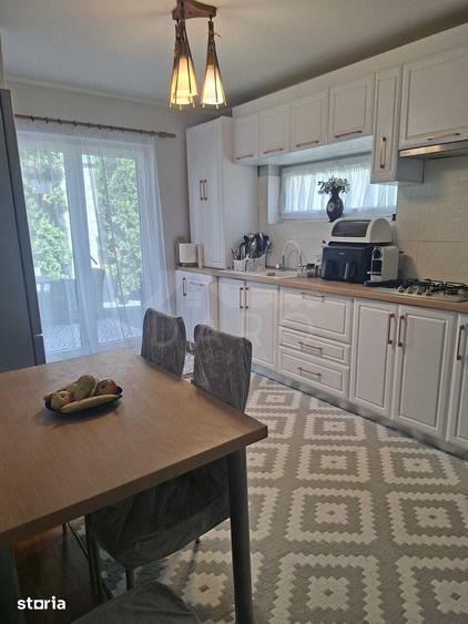 Casă cu 4 camere cu Teren 450 Mp în Păsăreni
