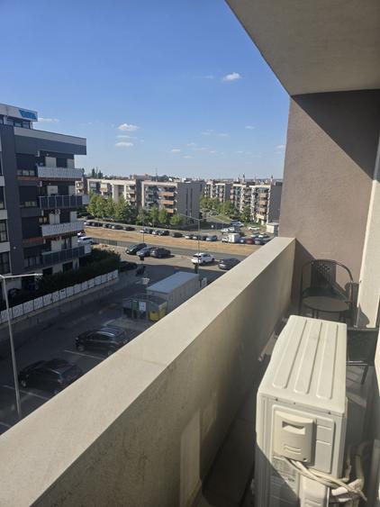 Apartament cu 3 camere decomandat în Lotus