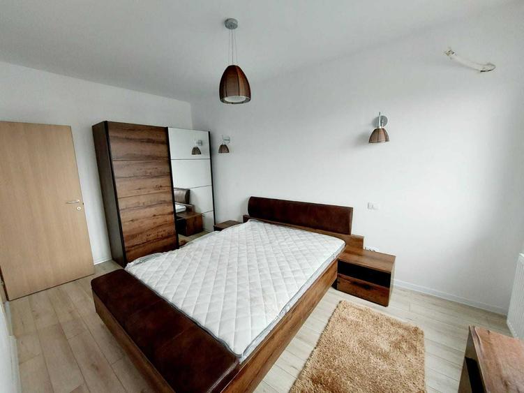 Apartament cu 2 camere decomandat în Politehnica