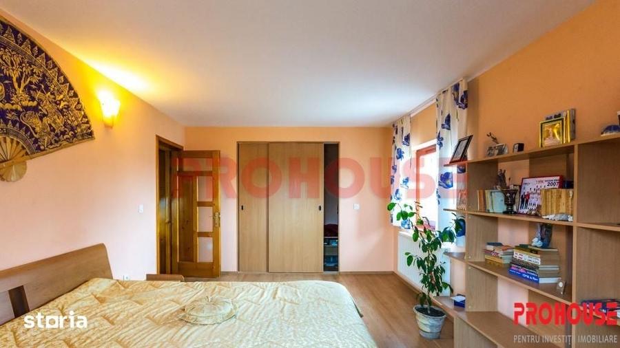 Casă cu 6 camere cu Teren 1100 Mp în Măgura