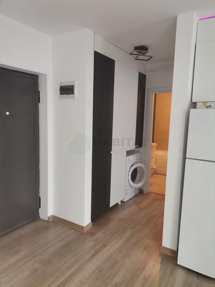 Apartament cu 2 camere, mobilat în Central