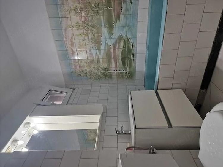 Apartament cu 2 camere decomandat în Drumul Taberei