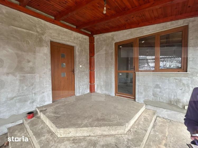 Casă cu 5 camere cu Teren 1000 Mp în Mihai Eminescu