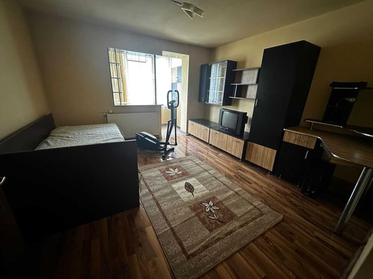 Apartament cu 2 camere decomandat în Ultracentral