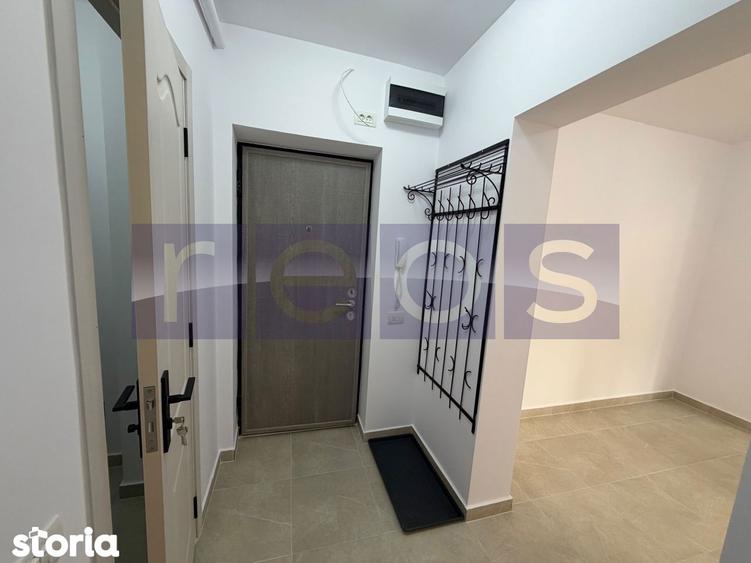 Apartament cu 3 camere în Tei