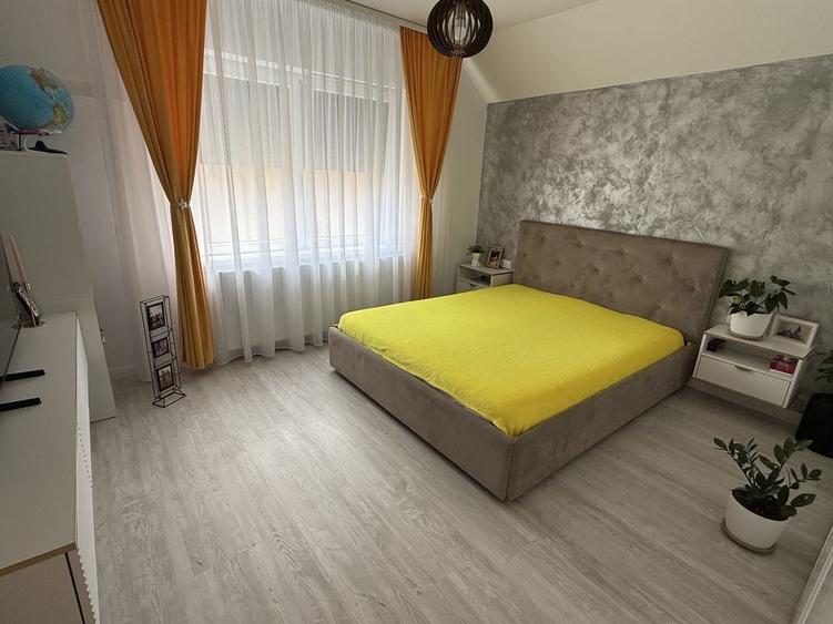 Apartament cu 3 camere în Petrești