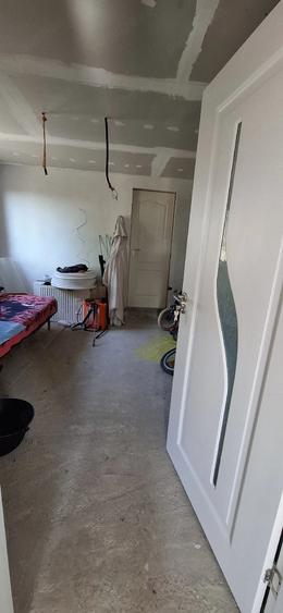 Casă cu 3 camere cu Teren 2000 Mp în Sărmășel