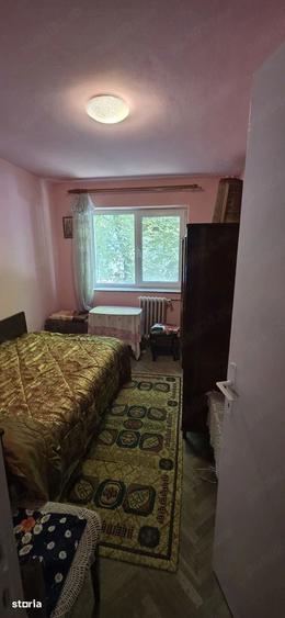 Apartament cu 3 camere decomandat în Tomis Nord
