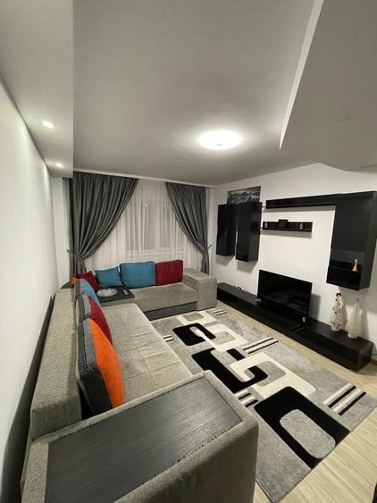 Apartament cu 2 camere decomandat, mobilat în Politehnica