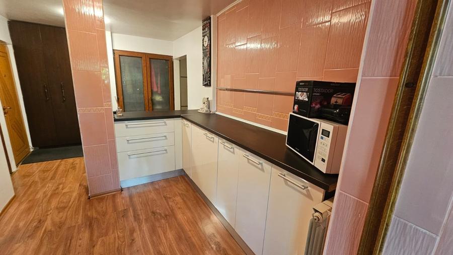 Apartament cu 3 camere decomandat în Țiglina 3