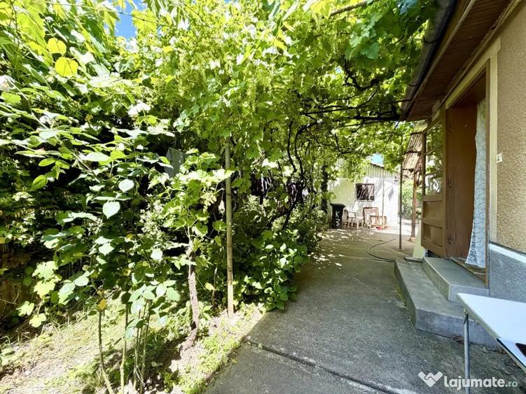 Casă cu 3 camere cu Teren 332 Mp în Lunei