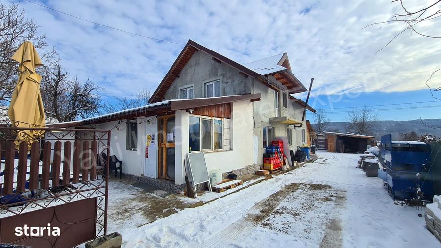 Casă cu 4 camere cu Teren 1626 Mp în Ciofrângeni