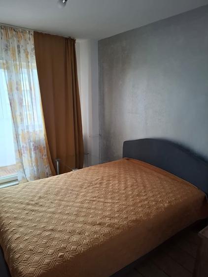 Apartament semidecomandat în Rahova
