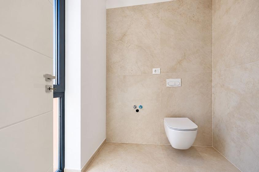 Apartament cu 3 camere decomandat în Braytim