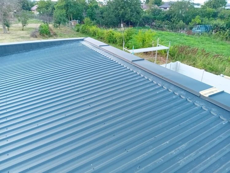 Casă individuală cu 3 camere cu Canalizare în Exterior Sud