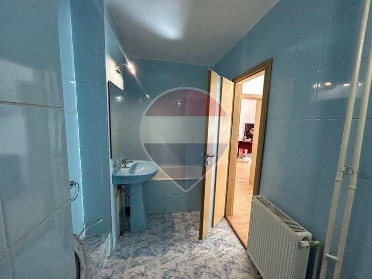 Apartament cu 2 camere, mobilat în Centrul Civic