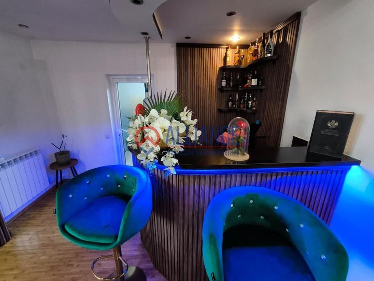 Casă cu 10 camere decomandat cu Teren 442 Mp în CET
