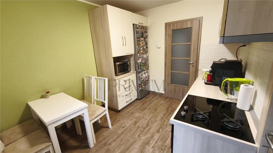 Apartament cu 4 camere decomandat, mobilat în Steaua