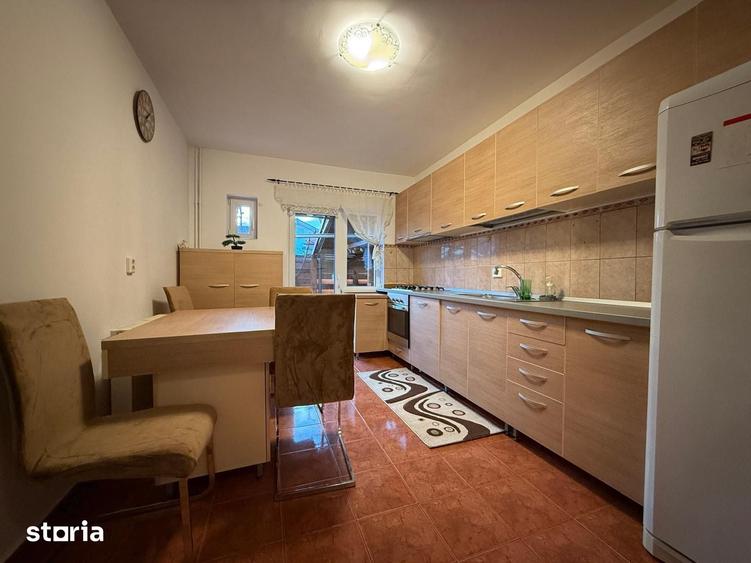 Casă cu 4 camere cu Teren 100 Mp în Florești