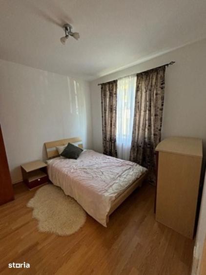 Apartament cu 3 camere semidecomandat în Republicii