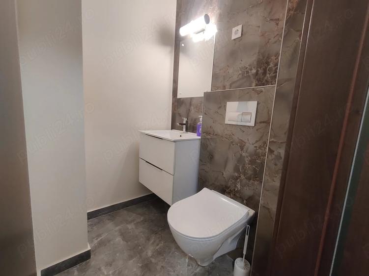 Apartament cu 3 camere decomandat în Calea Dumbrăvii