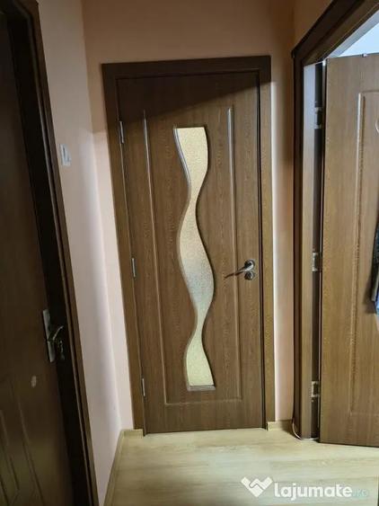 Apartament cu 2 camere decomandat, mobilat în Vest