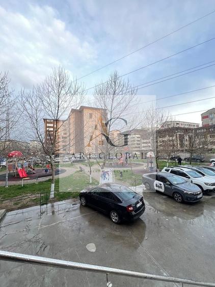 Spațiu comercial, de 52 mp, în Militari