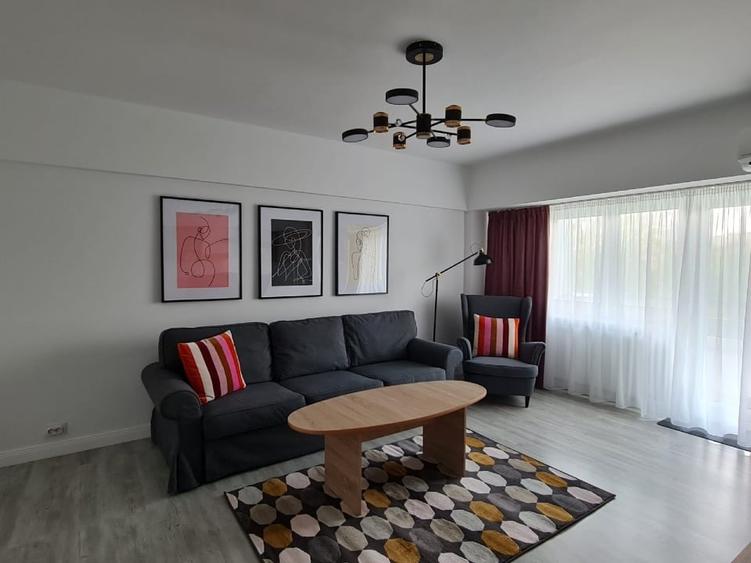 Proprietar ofer apart 2 cam absolut superb, renovat total 200m de Parlament - 9