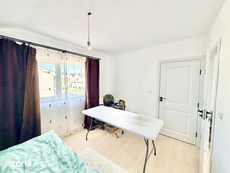 Duplex cu 3 camere | interior la rosu | 86.7 mp utili | Mosnita Veche - 17