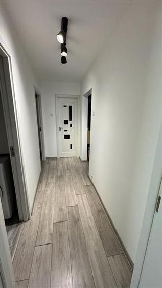 Apartament cu 3 camere decomandat, mobilat în Șagului
