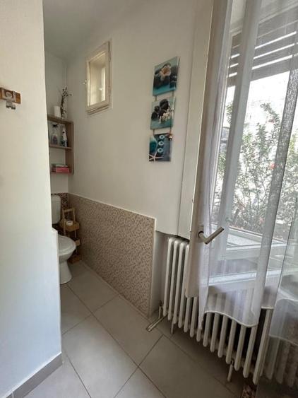 Casă individuală cu 4 camere cu Canalizare în Central