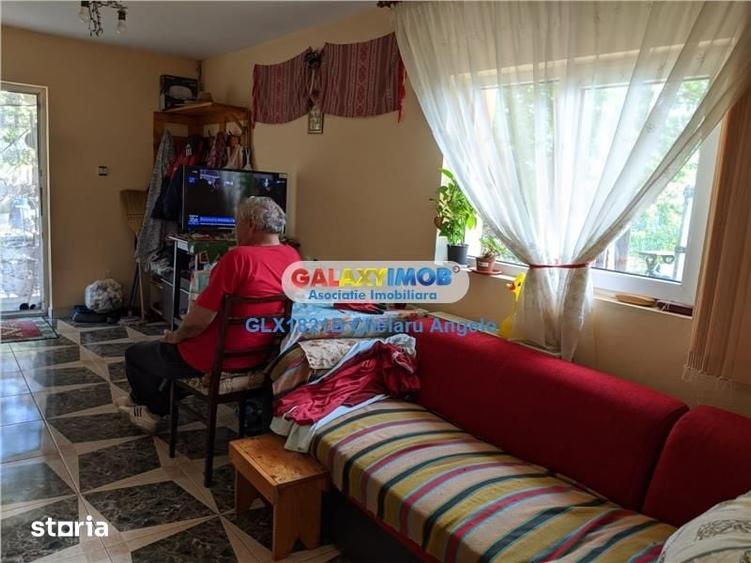 Casă cu 4 camere cu Teren 2000 Mp în Grădiștea