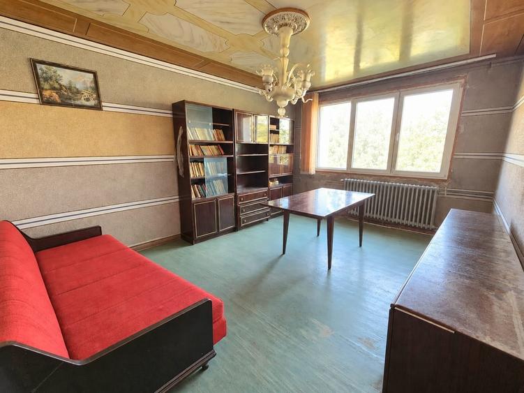 Apartament cu 3 camere în Lujerului
