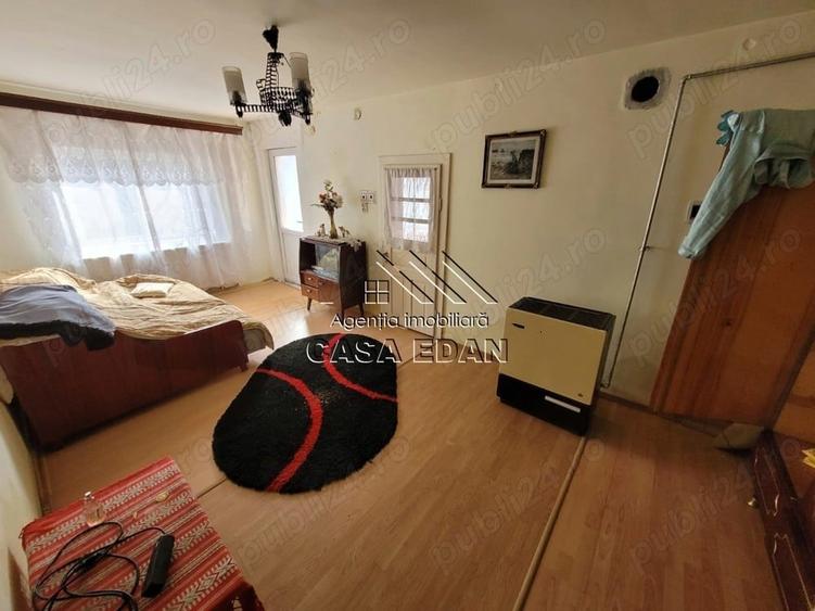 Casă cu 4 camere în Filipeștii de Târg
