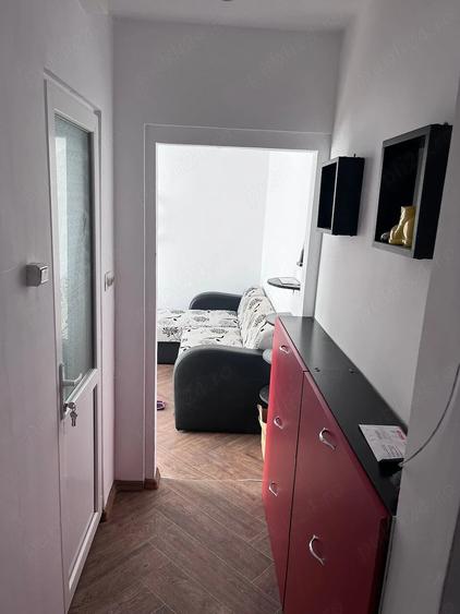 Inchiriez apartament 2 camere - 4