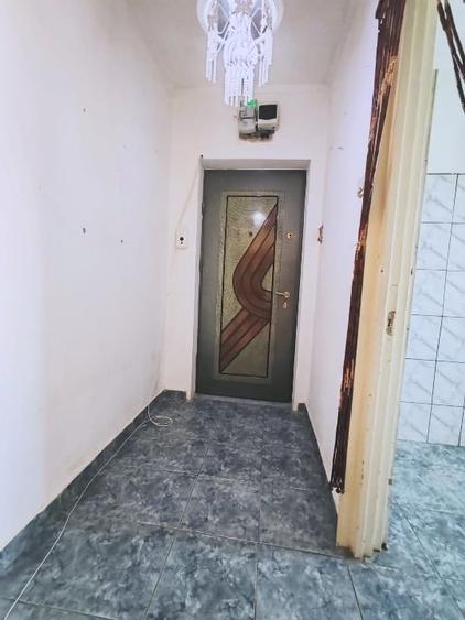 Apartament cu 2 camere semidecomandat în Trivale