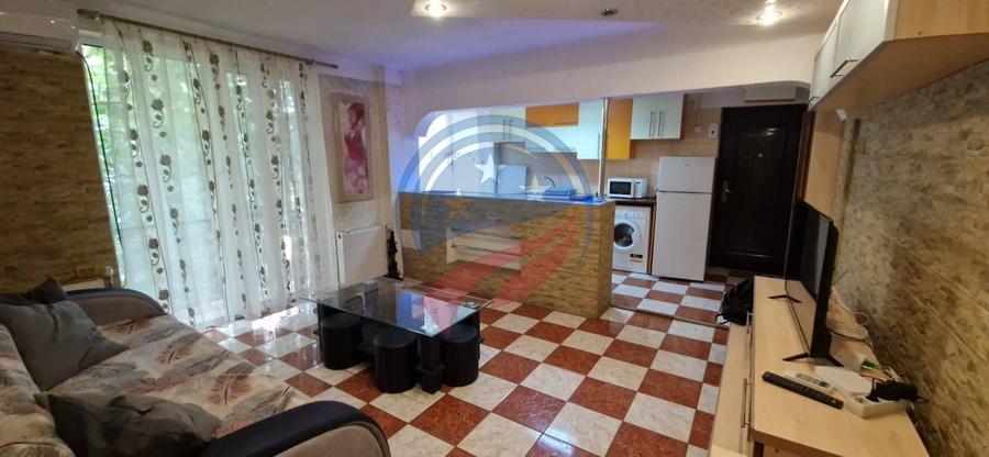 Apartament cu 2 camere semidecomandat, mobilat în Ultracentral
