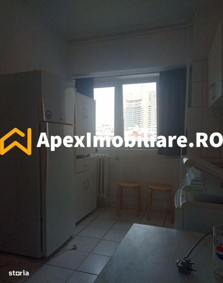 Apartament cu 2 camere decomandat în Calea Victoriei