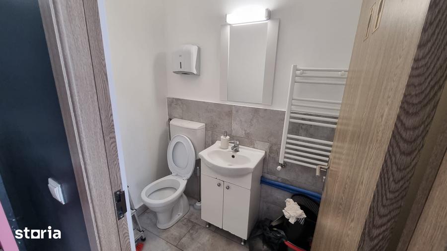 Spațiu comercial, de 65 mp, în Iosia