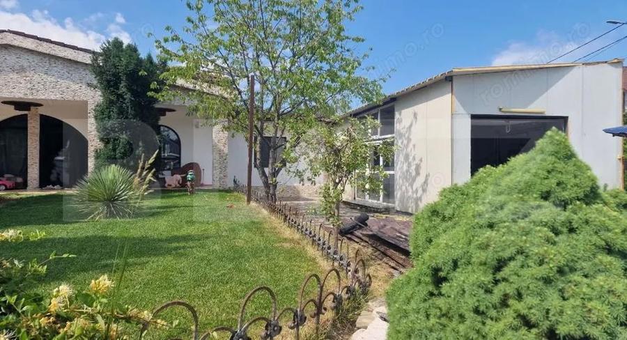 Casă cu 3 camere cu Teren 980 Mp în Valea