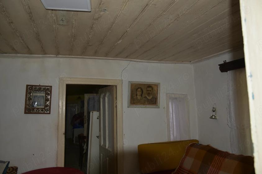 Casă cu Teren 1750 Mp în Costache Negri