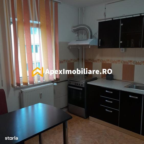 Garsonieră decomandată în Lacul Tei