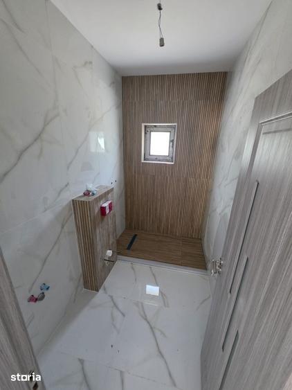 Casă cu 4 camere cu Teren 450 Mp în Mărășești