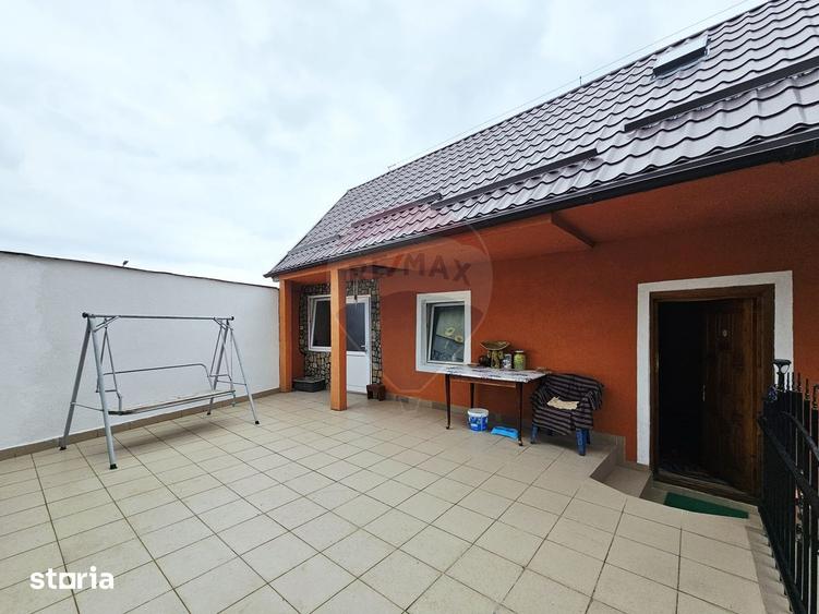 Casă cu 5 camere cu Teren 141 Mp în Central