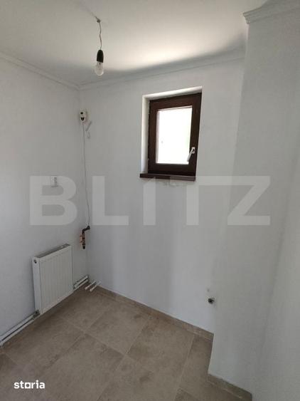 Casă cu 6 camere cu Teren 784 Mp în Central