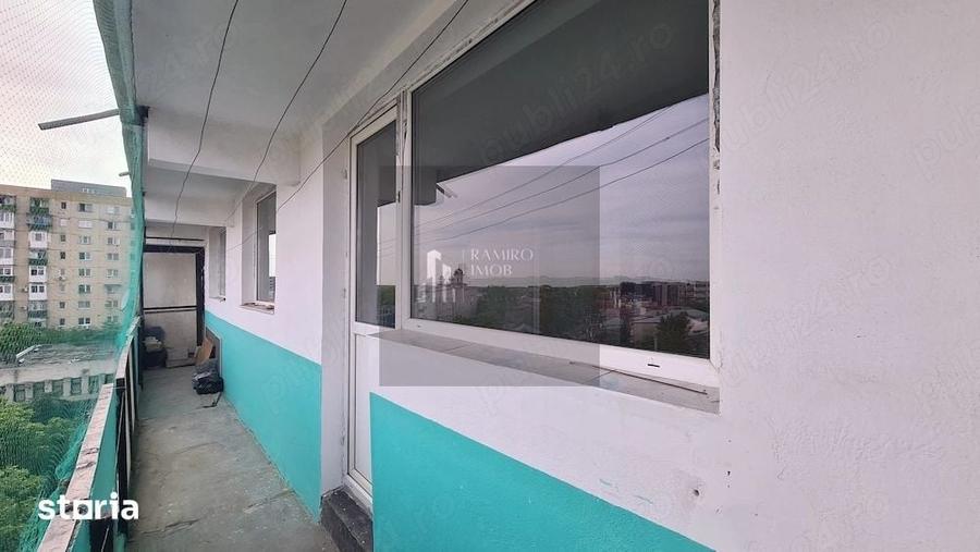 Apartament cu 3 camere decomandat în Drumul Taberei